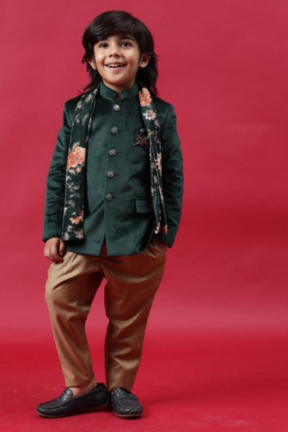 Green Velvet, Jodhpuri Set.