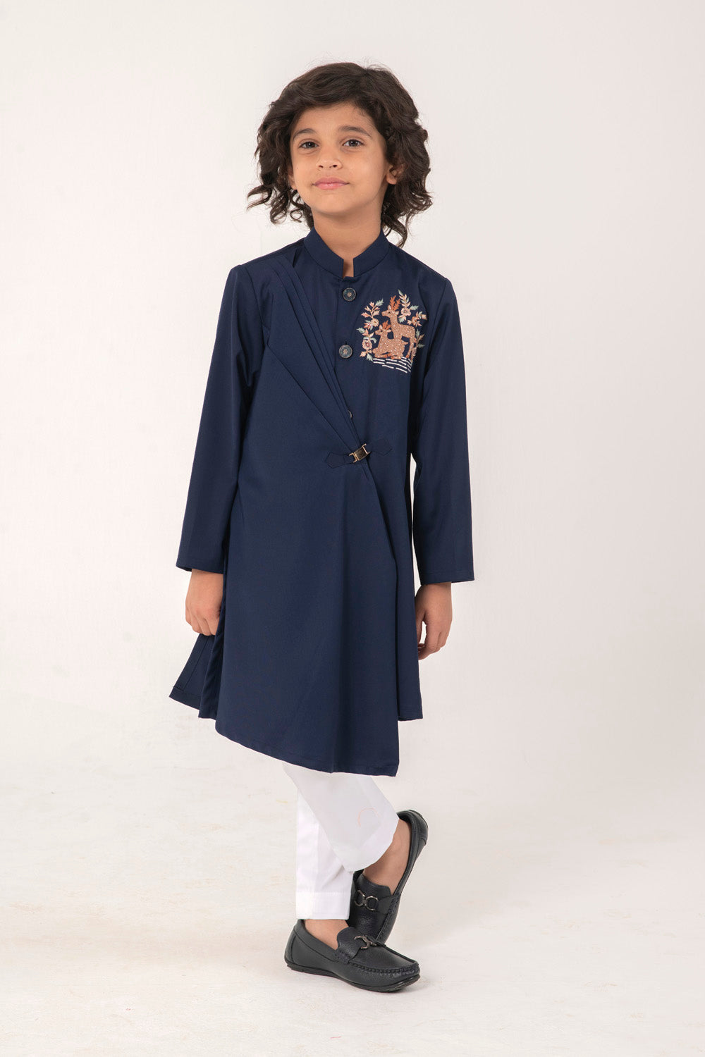 DRAPE KURTA WITH DEER EMBROIDERY