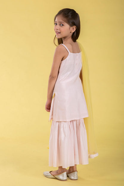 PINK BOOTI STRAPPY SUIT WITH YELLOW DUPATTA.