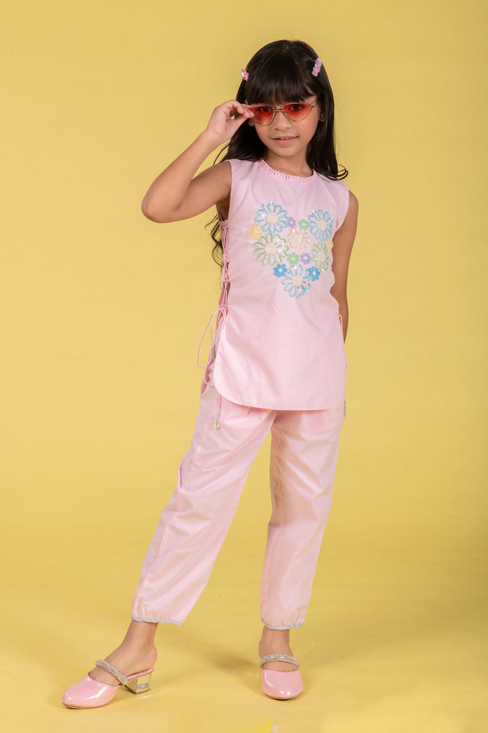 PINK FLORAL EMBROIDERY KURTI WITH JOGGER PANTS.
