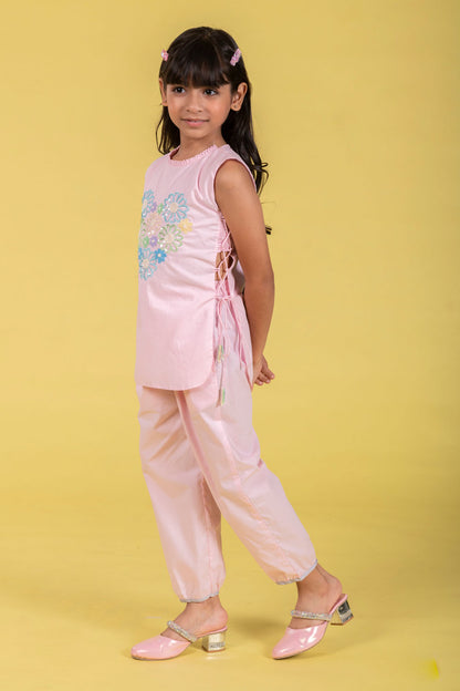 PINK FLORAL EMBROIDERY KURTI WITH JOGGER PANTS.