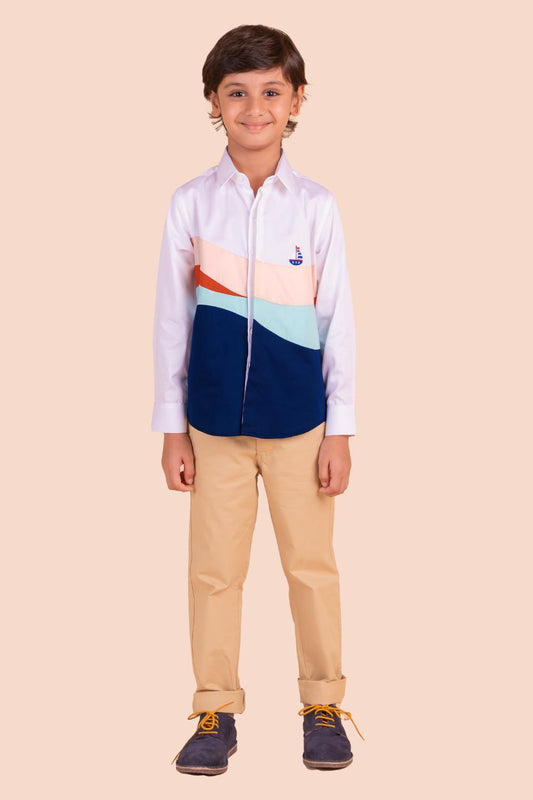 BOAT EMBROIDERY IN WAVE SHIRT